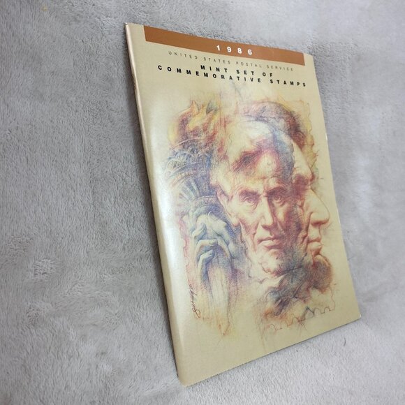 Vintage 1986 US Postal Service Mint Set of Commemorative Stamps (Book Only) - Picture 2 of 10